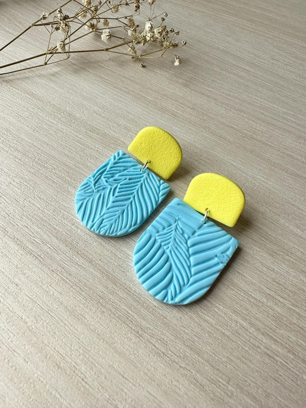 Brincos Easter • Modelo Alongado
